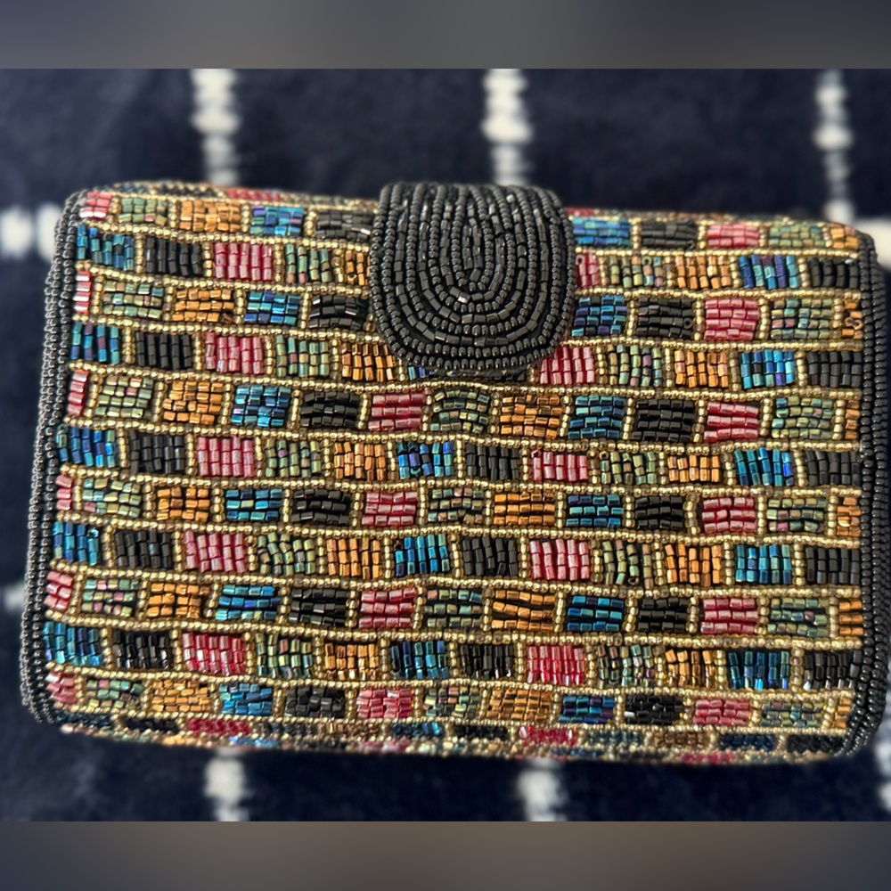 Beautiful Vintage Colorful Beaded Clutch ❤️